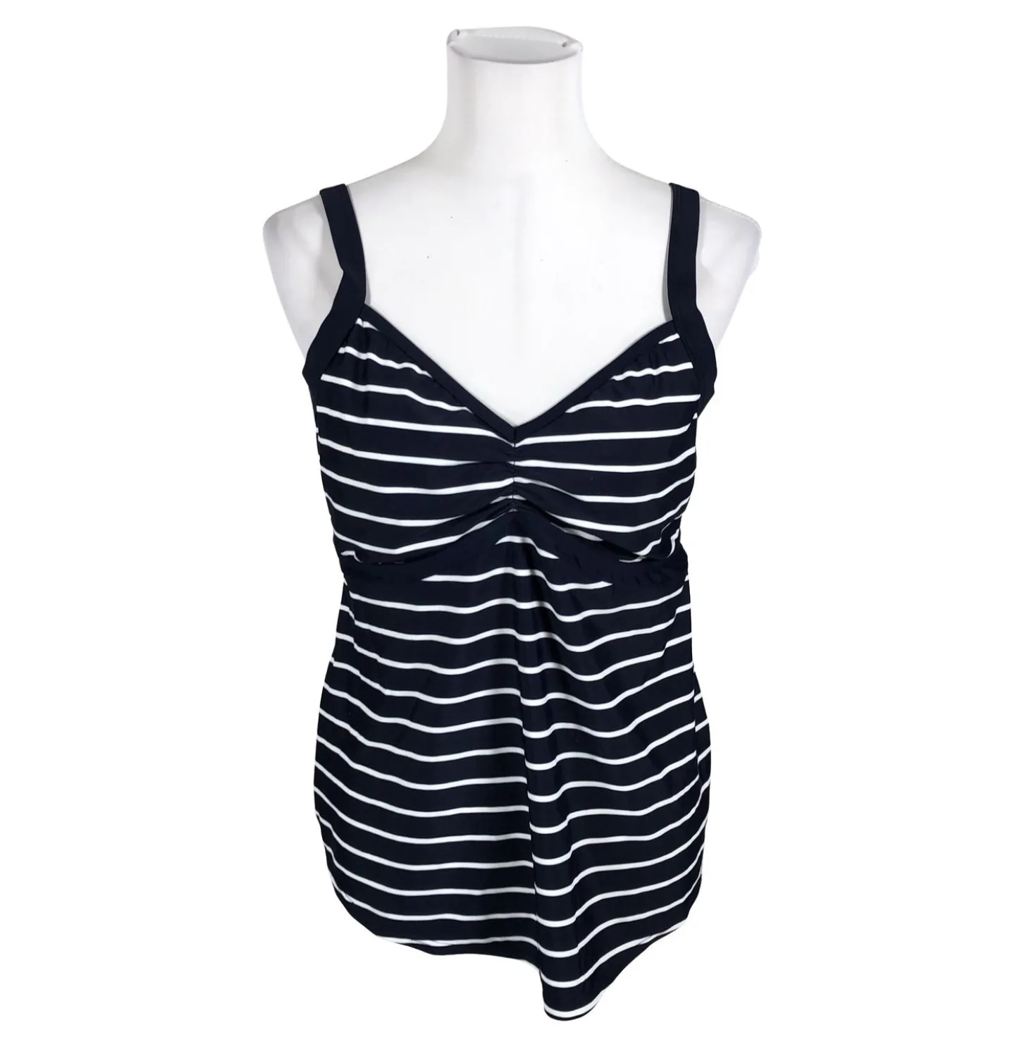 Naisten bikinit, koko 40