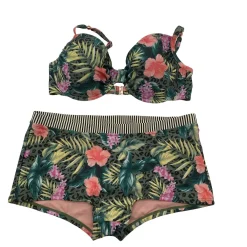 Naisten bikinit, koko 44