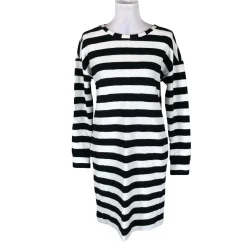 Naisten collegemekko, koko 32