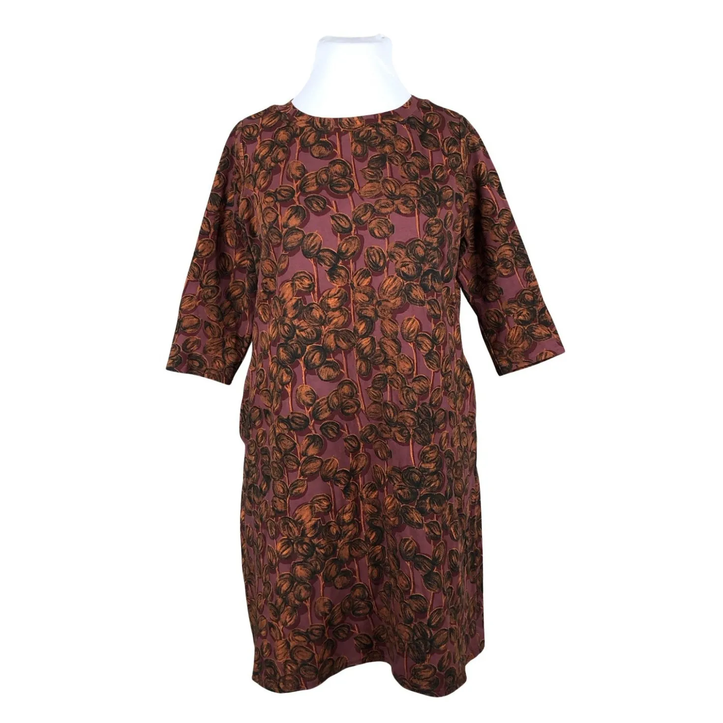 Naisten collegemekko, koko 42