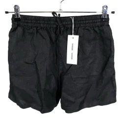 Naisten shortsit, koko 36