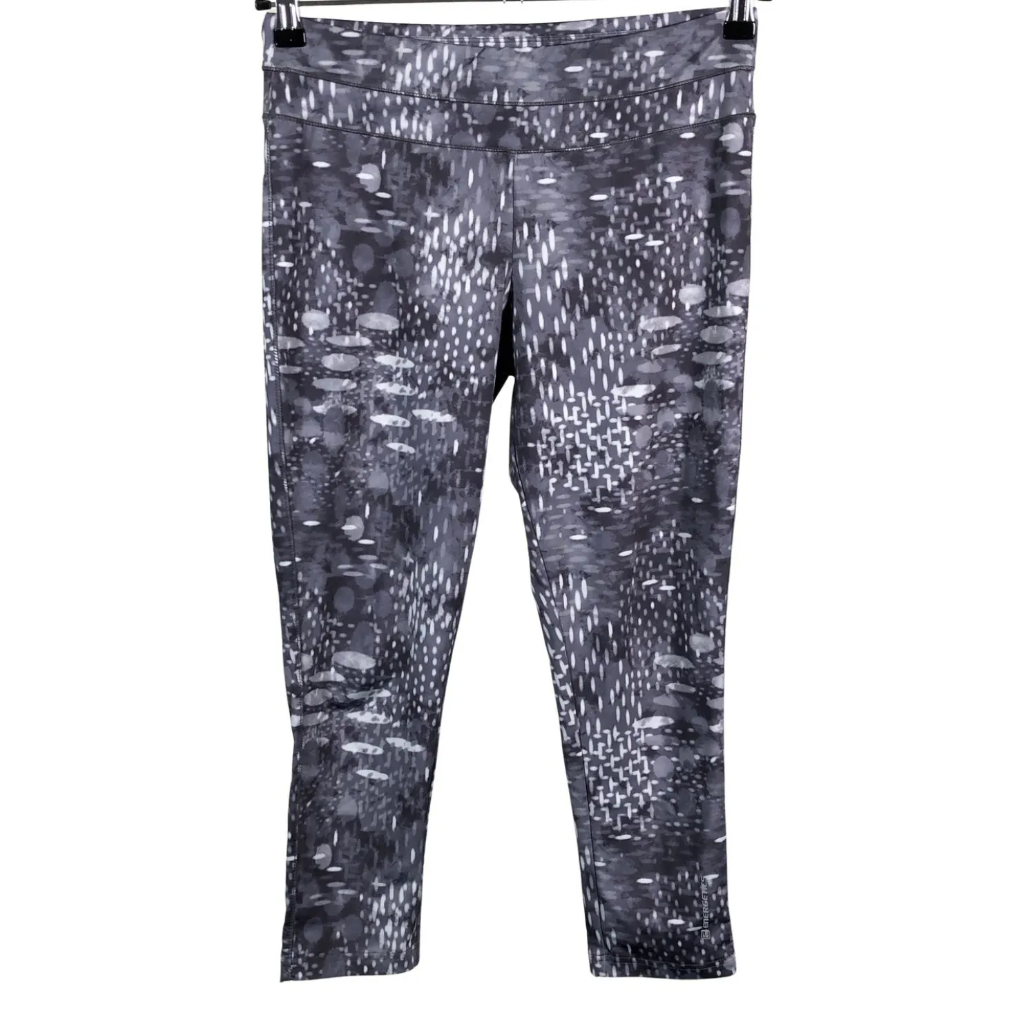 Naisten urheilutrikoot, koko 38