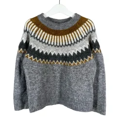 Unisex neulepaita, koko 110 - 116